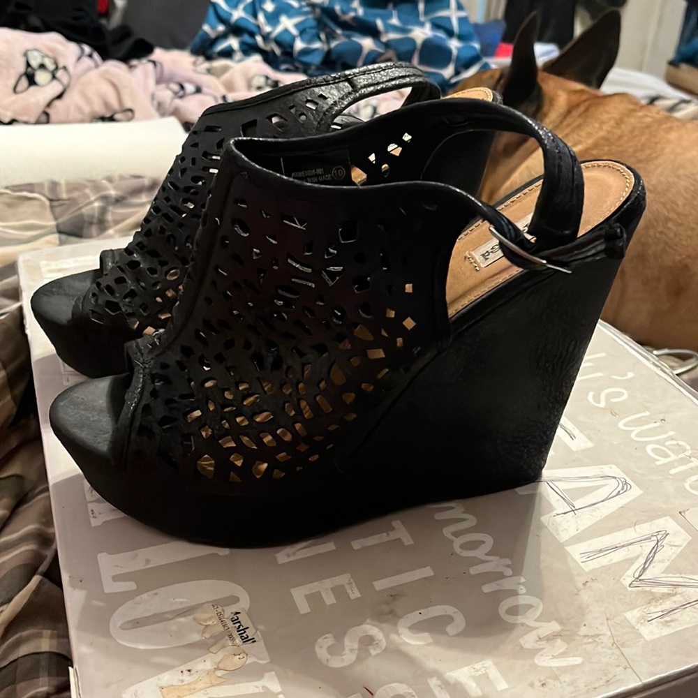 Black platform size 10 never worn